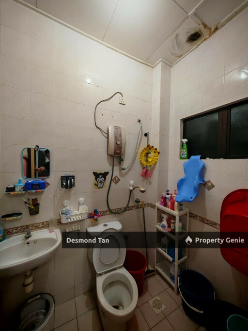 Park Avenue, Seremban 2, Garden Avenue, Semi Renovated, (Facing No House)
