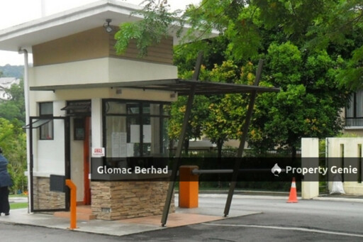 Serenity, Suria Residen