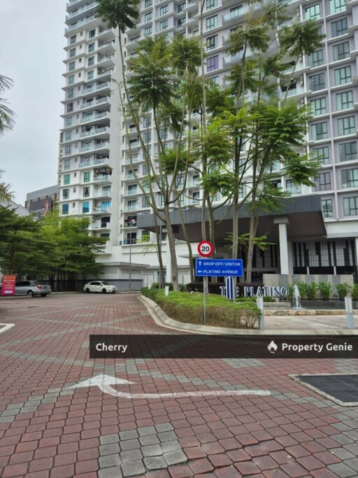 For Rent 📌RM3,500 The Platino Serviced Apartment  1) Included WiFi 2) Vacant Now  3) Viewing : Arrange with Owner 4) Tenant to Pay Indah Water 5) No Indian