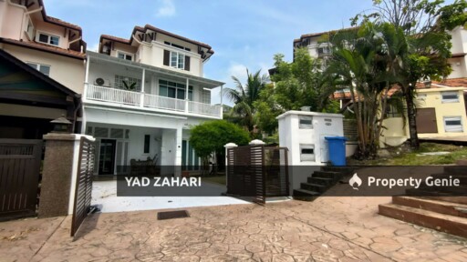 Putramas, Seksyen 7, Shah Alam | 3-Storey Semi-D 6+1 Rooms | RM1.8M - Facing Open, Large and Spacious Land & Extended Patio with Backyard