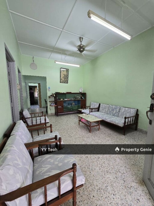 Ujong Pasir Single Storey Terrace