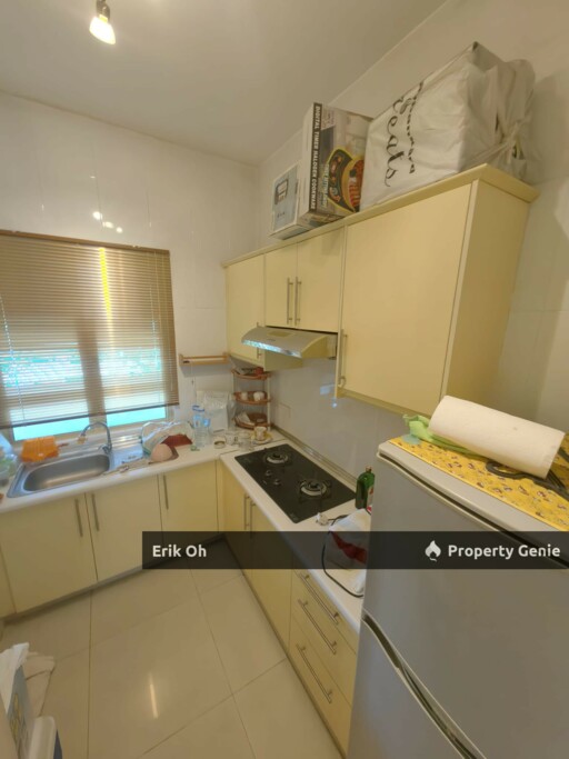East Lake Residence Seri Kembangan for Sale Comfort Living by the Lake, Next to MRT & UPM