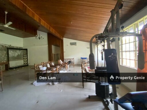 Bukit Tunku adjoining Bungalow House Below Value For sale !!