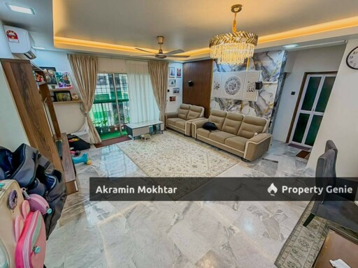 Freehold, Corner Unit & 1 Parking | Kenangan View Apartment, Taman Bukit Kenangan, Kajang Selangor.