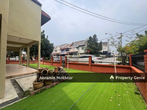 FREEHOLD & REFURBISHED | DOUBLE STOREY CORNER LOT SS1 KAMPUNG TUNKU, PETALING JAYA