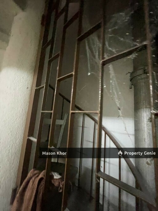 GEORGETOWN 4 STOREY SHOP OFFICE LOT BUILDING 1087sf CONCRETE FLOOR
