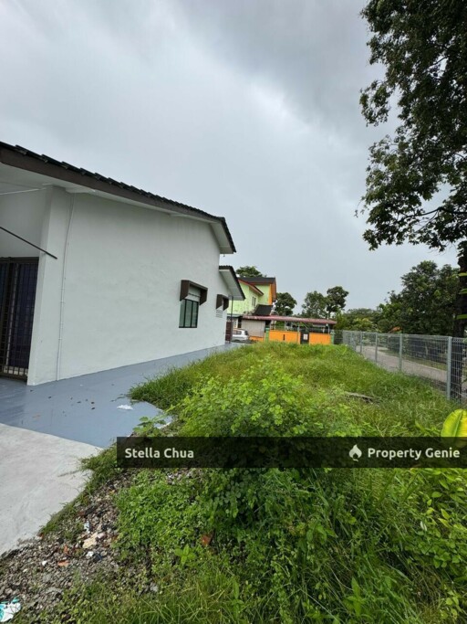 Single Storey House Corner Lot 🧡BIG Land 📍Jalan Keris Ulu Tiram