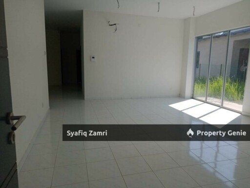 SEMI-D LAKEFRONT PRESINT 4 KOTASAS, KUANTAN