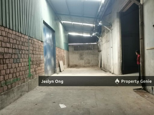 1.5 Storey Bungalow Factory at Senai Idaman for Rent