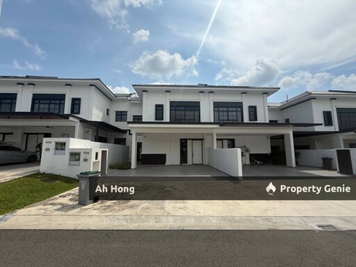 Eco Botanic / The Tate / Double Storey / 4bedroom / Partially Furnished