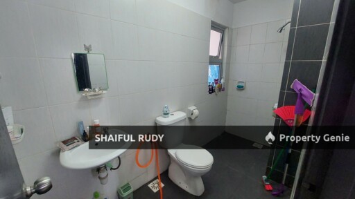 Spacious & Affordable: Service Apartment for Sale in Saville, Kajang!