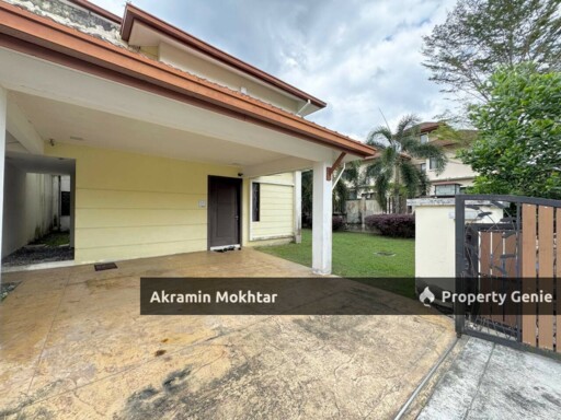 Double Storey Semi D Cluster Cahaya Spk Shah Alam  .