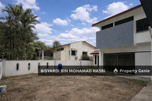 "Refurbished & Renovated" Double Storey Semi Detached House Taman Cuepacs, Batu 9, Cheras Selangor.