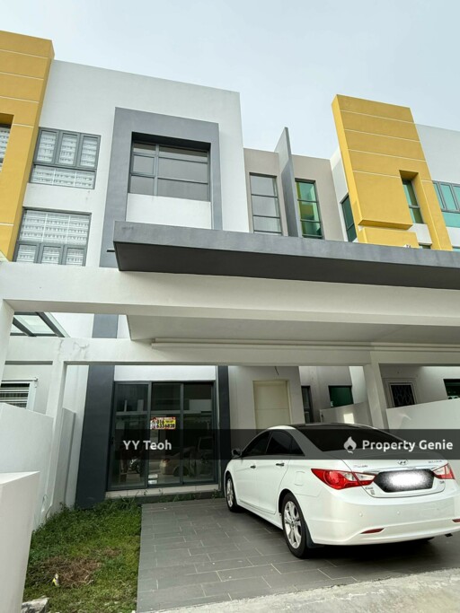 8 Residence Padang Temu 2.5 Storey Superlink