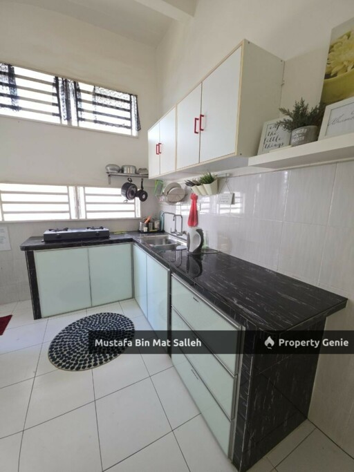 Double Storey Terrace @ Bandar Puteri Jaya, 1399 sqft Freehold