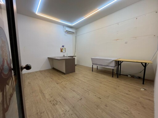 Bandar Uda Utama 2nd Floor Office For Rent