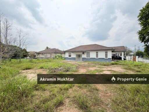 FREEHOLD, PARTIALLY FURNISHED & TANAH LUAS 107×80 | 1 Storey Bungalow, Mahkota Hills, Seksyen 18 Bandar Tasik Senangin, Lenggeng