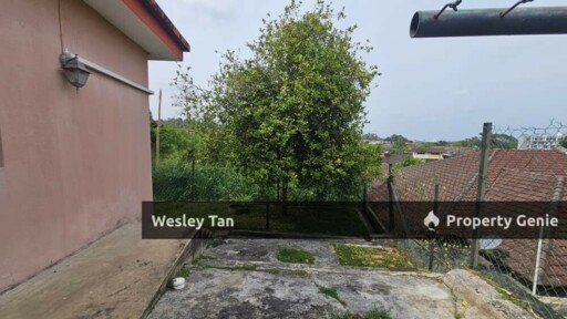 Single Storey SemiD Ayer Keroh Fully Extended 5rooms Extra Garden Area