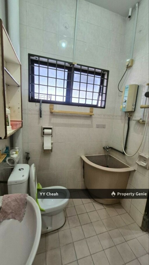 Taman Ipoh Double Storey House For Sale Freehold, Great Location