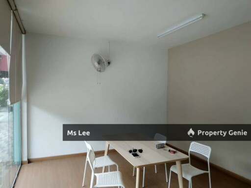 Room 106 RM 700 @ 2 Storey Shop Hotel,Chow Kit -near LRT/HKL/IJN -Ready unit