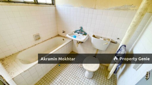 FREEHOLD &  NEAR MRT | Double Storey Taman Serdang Raya Seri Kembangan Selangor