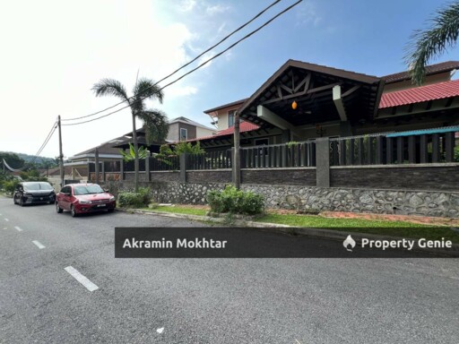 RENOVATED & PARTIAL Furnished Double Storey Bungalow Desa Pinggiran Putra Putrajaya.