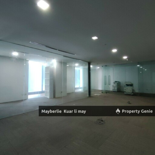 Empire City Tower H Office with Partition 4000sqft