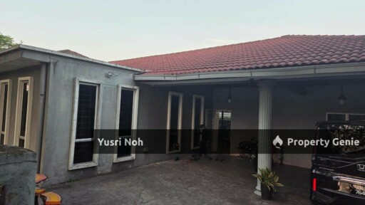 Bungalow Single Storey at Bandar Putra Permai, Seri Kembangan