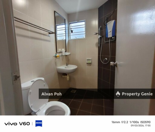 Freehold Double Storey Endlot With Fully Furnished