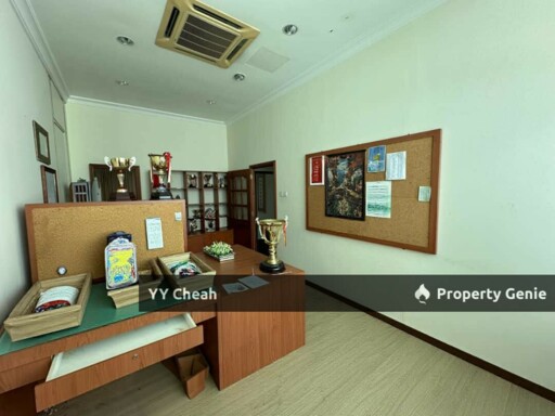 Medan Istana, Ipoh 2 storey Shop Lot, hot business area, renovated