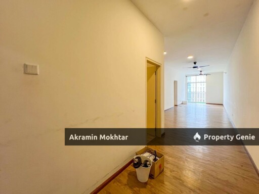 Freehold & 1 Parking | Lakefront Homes Condominium, Cyberjaya