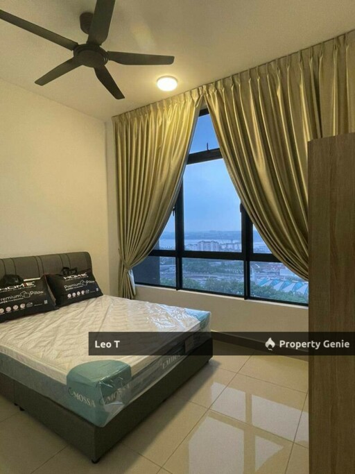 Twin Tower Apartment Medium Room for rent