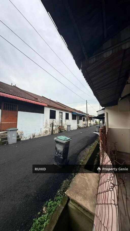 Freehold Single Storey Terrace House at Taman Perling For Sale