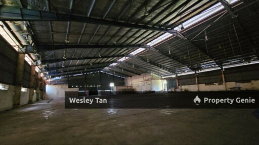 Corner Fully Covered Factory 65,000sf 1,600amp No Beam Production Area