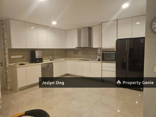 4 Bedrooms Condominium at Imperial Condominium for Rent