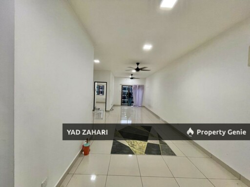 Residensi Zamrud, Kajang | RM330K - Corner Unit, Semi Furnished, Freehold and Facing Pool