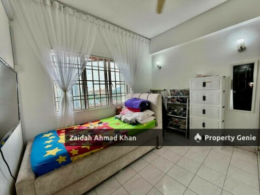 VILLA LAGENDA CONDOMINIUM SELAYANG BATU CAVES CONDOMINIUM FOR SALE HIGH FLOOR PARTLY FURNISHED