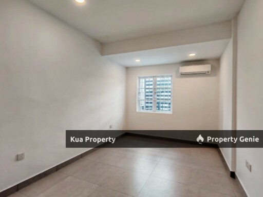 Double Storey Terrace Intermediate House For Rent! Located at Bayor Bukit, Tabuan Jaya