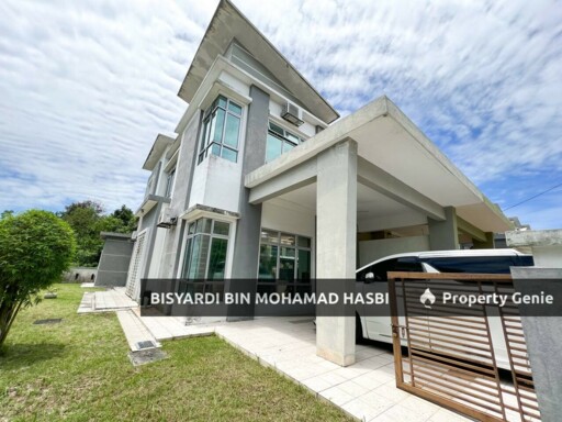 FREEHOLD [RENOVATED] Double Storey Semi-D Tiara Heights, Bandar Baru Salak Tinggi, Sepang.