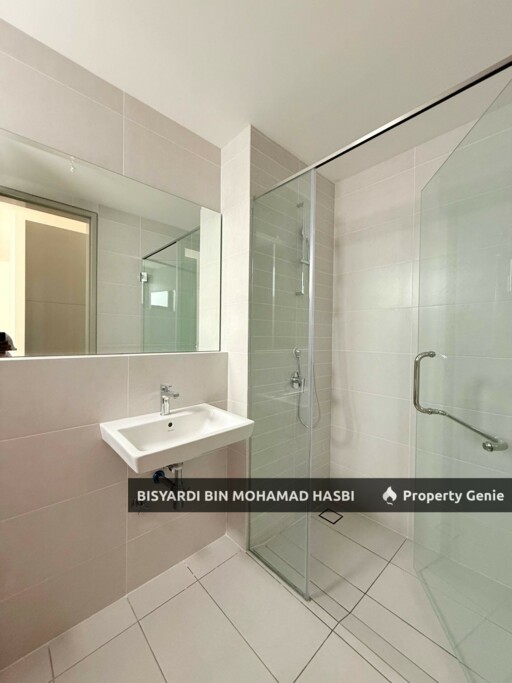 CORNER LOT (TYPE A4) KLCC VIEW 3 STOREY SUPERLINK HOUSE EAST 57, RESIDENSI LAMAN TIMUR DESA MELAWATI, KL
