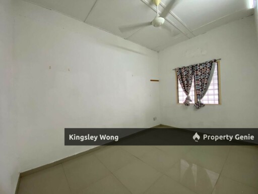 Bandar Seri Botani Single Storey Terrace House Good Condition First Home Buyer Near Hospital Schools Mall
