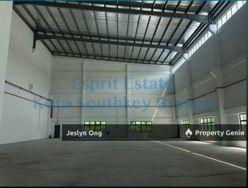 1.5 Storey Semi D Factory @ Empire Park Gelang Patah for Sale