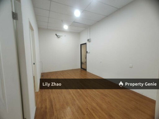 Office Room for Rent, 400 sqft, Private Toilet, Newly Renovated, Prime Area, 2nd Floor Grand Plaza Putatan 5 Town, Kota Kinabalu