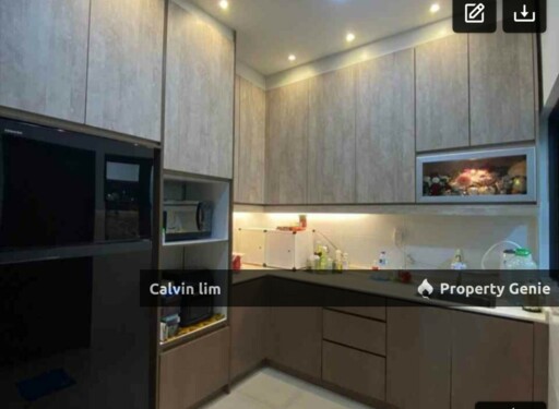 THE HENGE , CONDOMINIUM