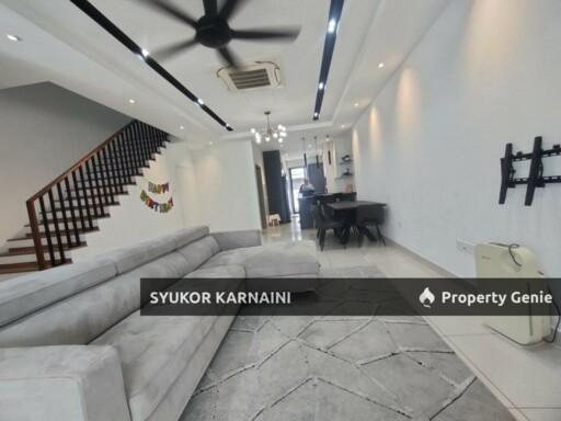 ELMINA GREEN 1 Jalan Casuarina