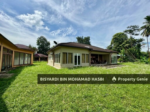 Single Storey Bungalow, Monterez Golf Club, Seksyen U9, Shah Alam .