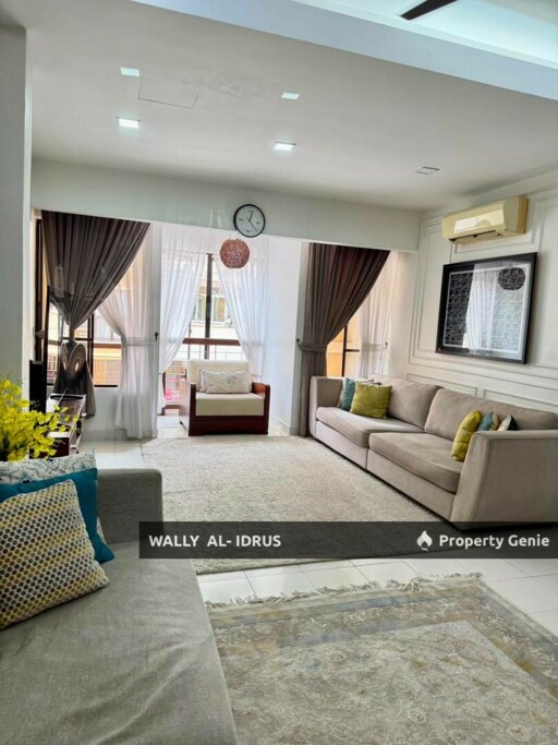 3 Storey Town House Prima Court