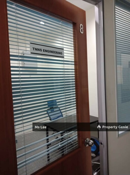 Office Room 8 RM560-Pusat Perdagangan Kuchai @ Kuchai Lama-Ready 15/11