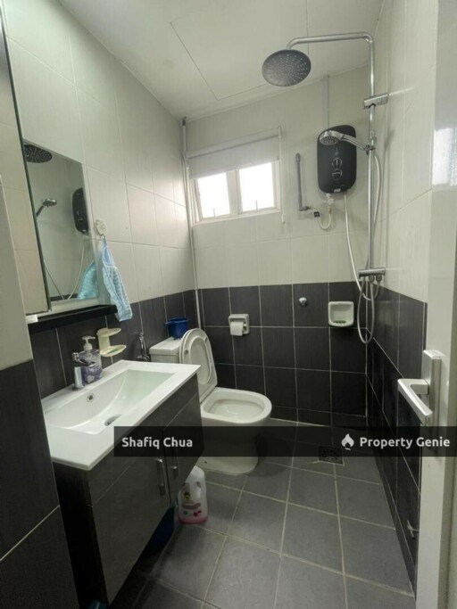 Well Kept Renovated Corner Unit Apartment Kelana Central, SS6 Kelana Jaya