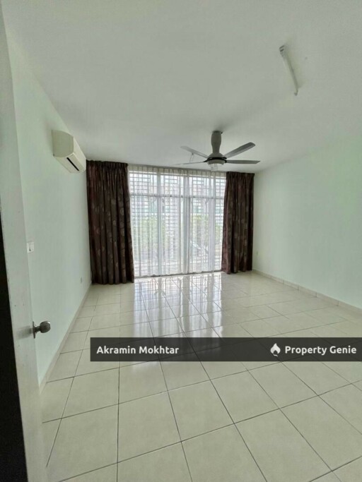Freehold & Partially Furnished | 3 Storey Bangi Avenue Seksyen 7